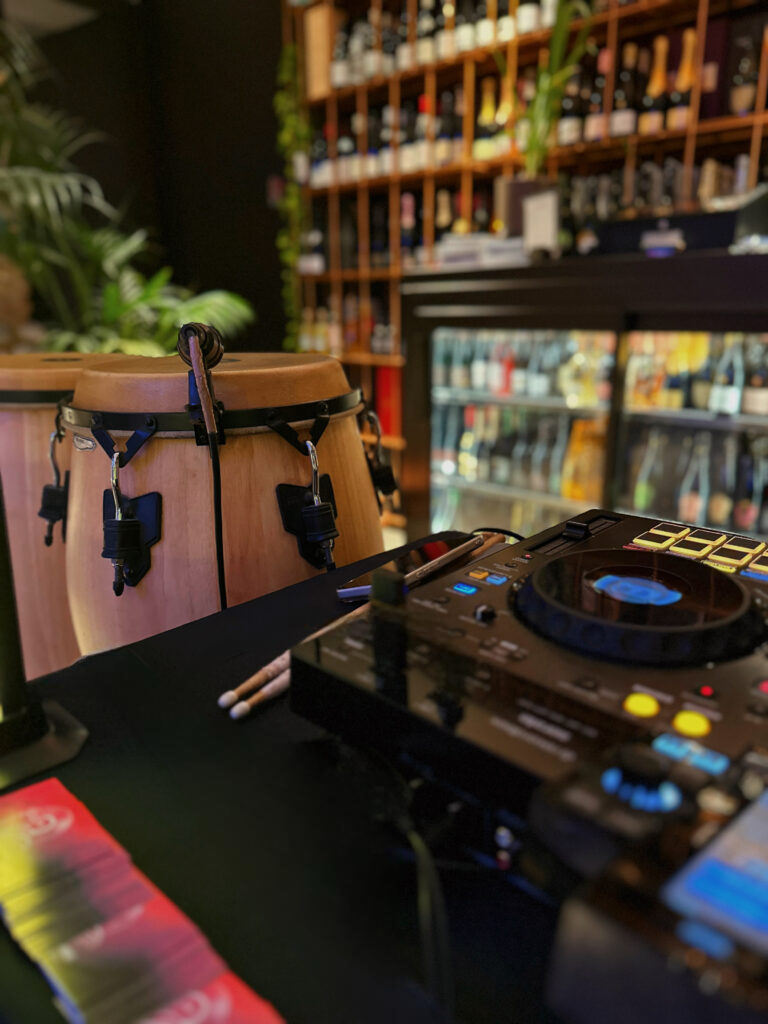 Dj e percussioni per matrimoni